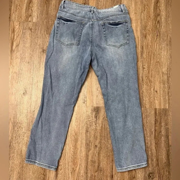 Almost Famous Distressed Boyfriend Jeans - Picture 5 of 10